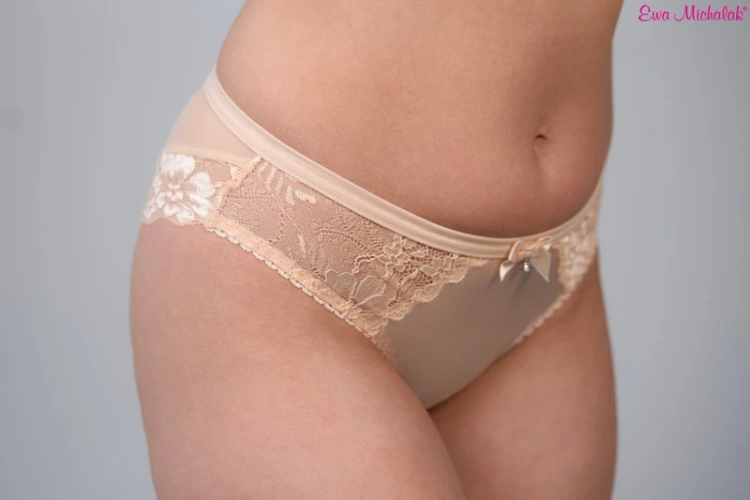 Ewa Michalak figi Sisi Lux