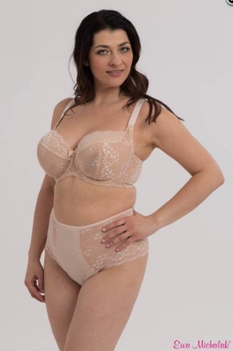 Ewa Michalak Dust figi wysokie
